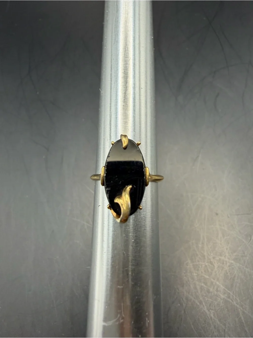 Vintage AVON Gold-Tone Black Onyx Marquise Ring size 7